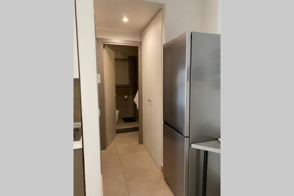 B&B Piano1 Interno5 - Accogliente E Moderno Bilocale Vicino Al Centro Салерно Экстерьер фото