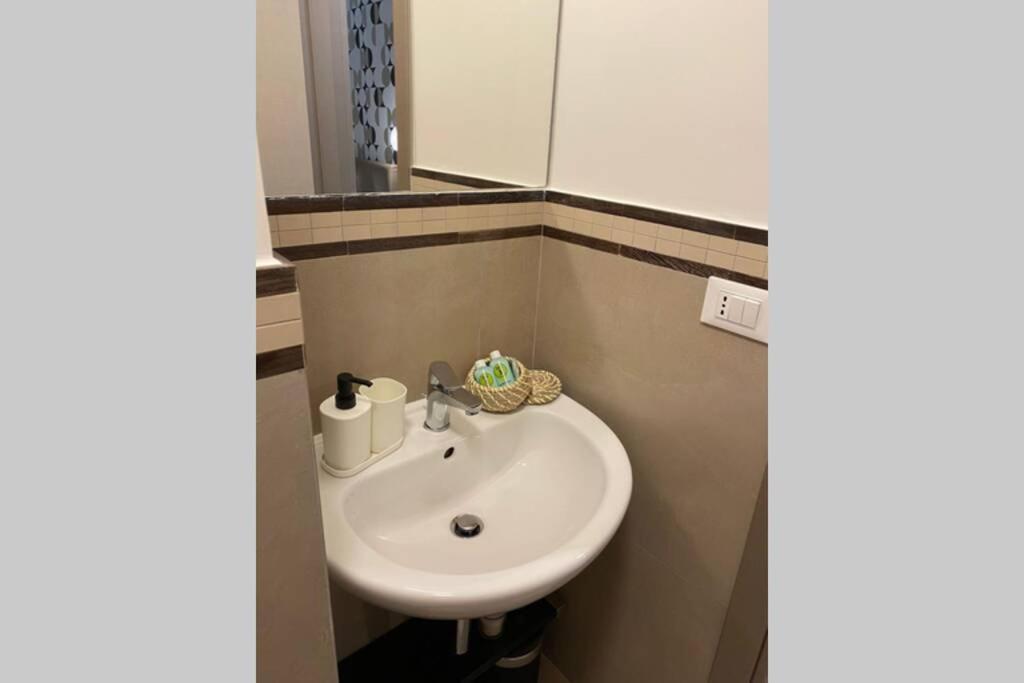 B&B Piano1 Interno5 - Accogliente E Moderno Bilocale Vicino Al Centro Салерно Экстерьер фото
